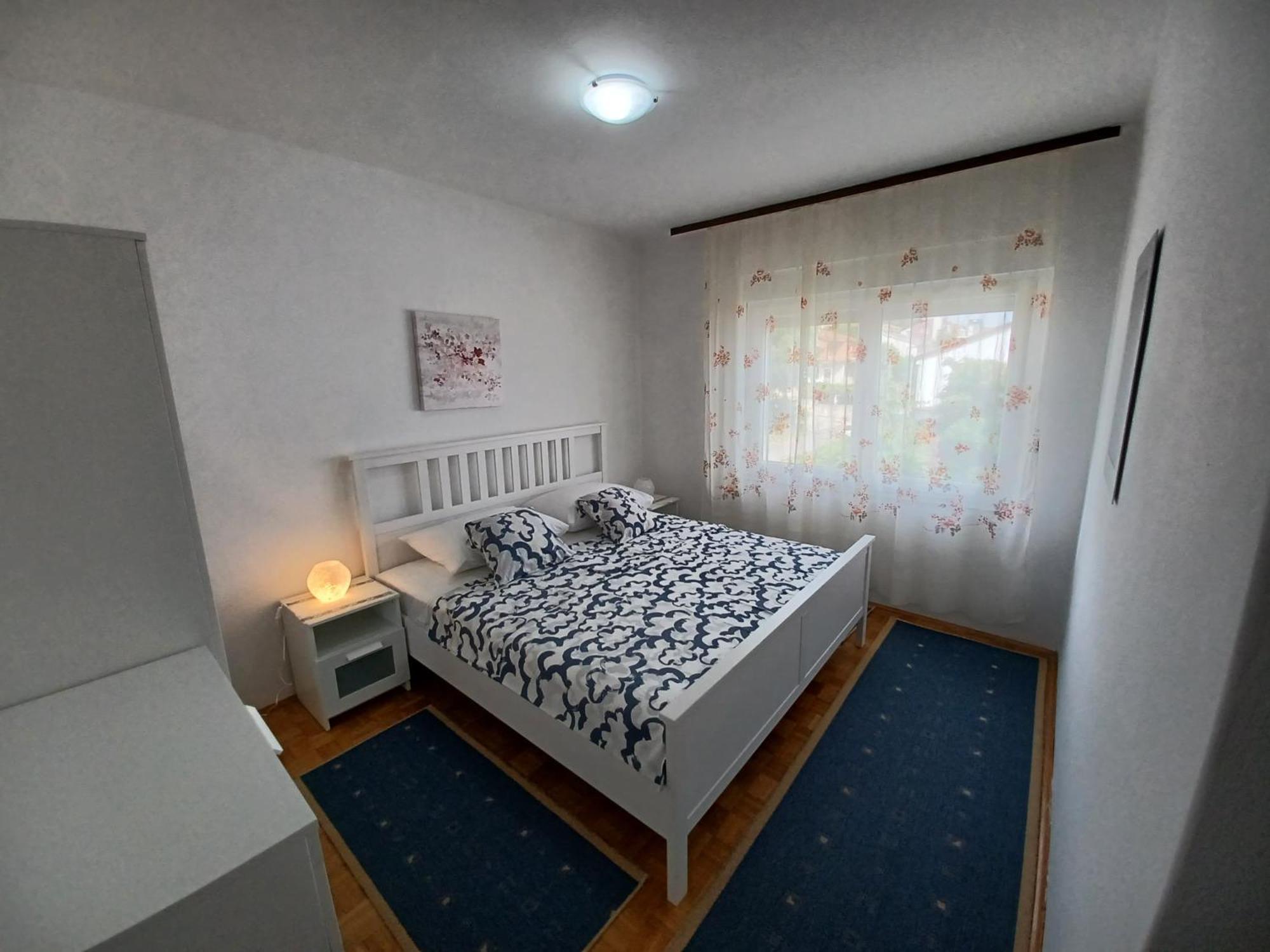 Apartments Simona ซริกเวนิซา ภายนอก รูปภาพ