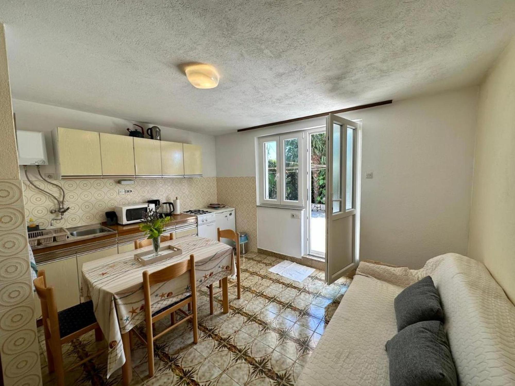 Apartments Simona ซริกเวนิซา ภายนอก รูปภาพ
