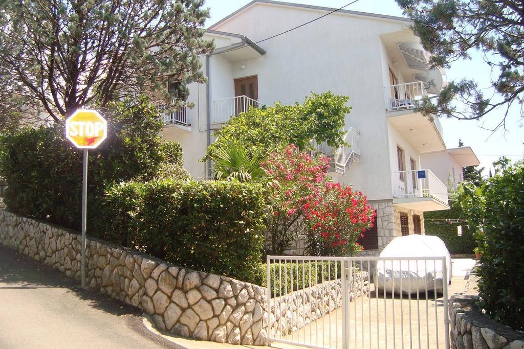 Apartments Simona ซริกเวนิซา ภายนอก รูปภาพ